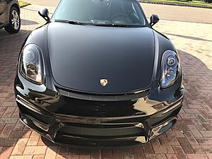 Hello-porschespyderfront.jpg